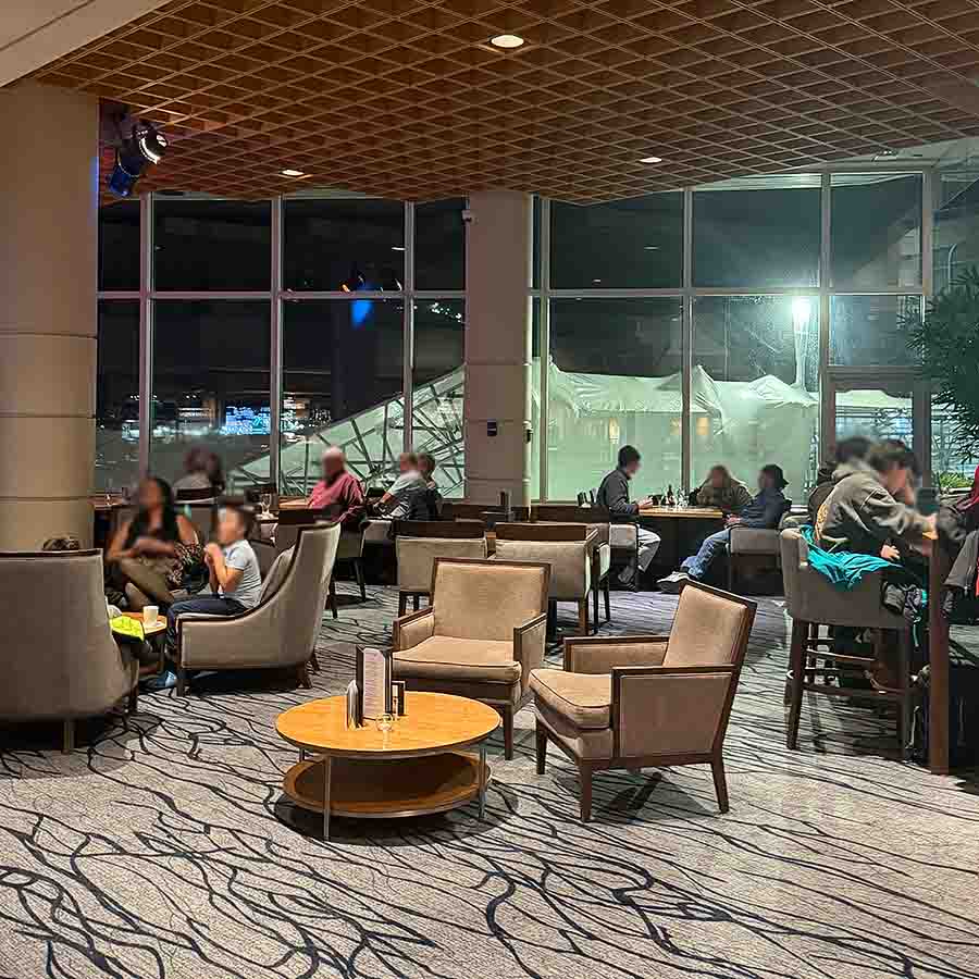coal-harbour-bar-pan-pacific-interior-2